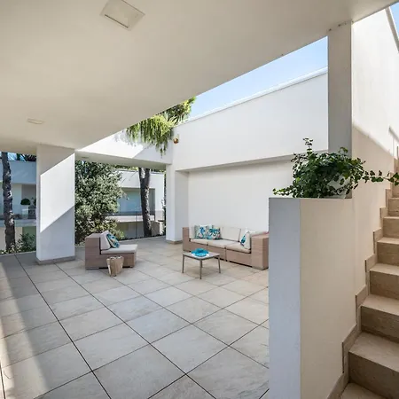 Summer ヴィラ リニャーノ・サッビアドーロ